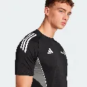 Zwart Adidas sportshirt_FITLIGHT-logo_heren-front-model 1.webp